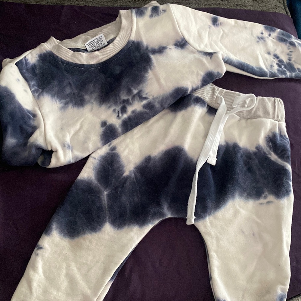 Olive and scout lime new jogging set